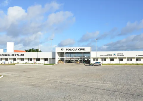 Família é presa suspeita de usar dados de clientes de lan house para aplicar golpes na Paraíba