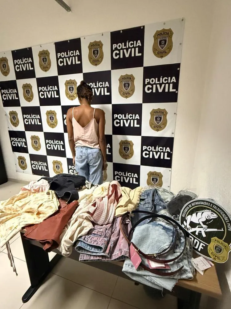 Mulher é presa suspeita de aplicar golpe do Pix falso em loja de roupas em João Pessoa