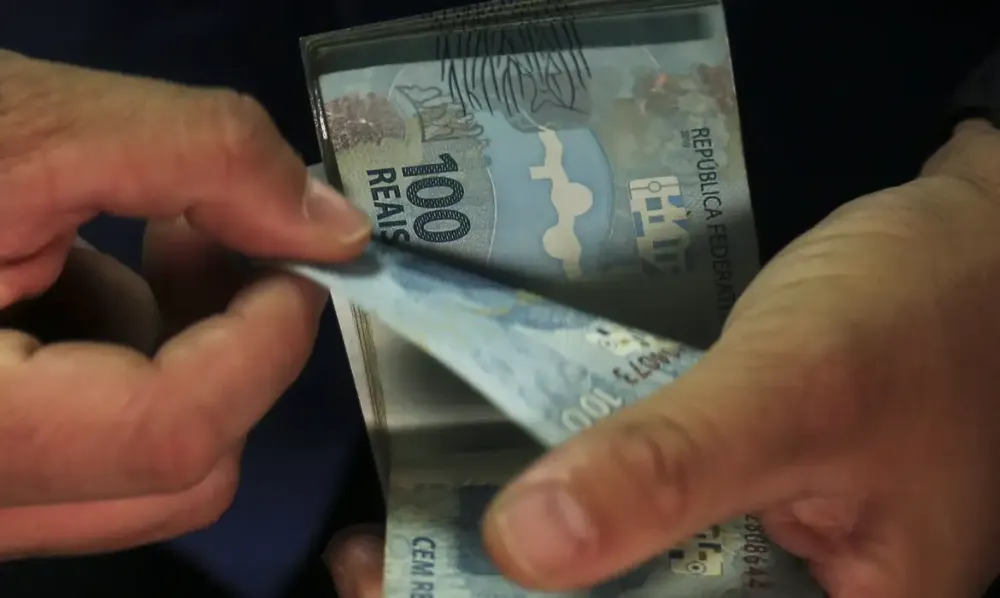Servidores da Paraíba terão salários de outubro antecipados